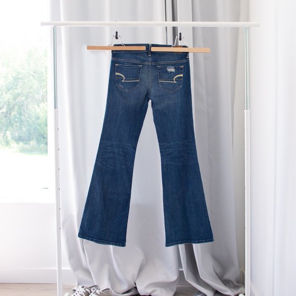 AE Hipster flare stretch dark wash Size 4R - Picture 7 of 17